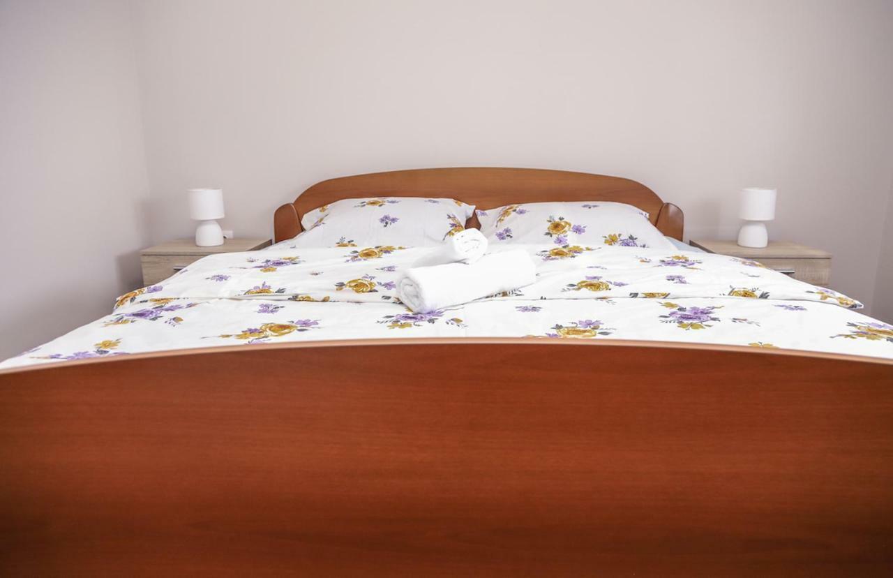 Hotel Zrinski Копривница Экстерьер фото